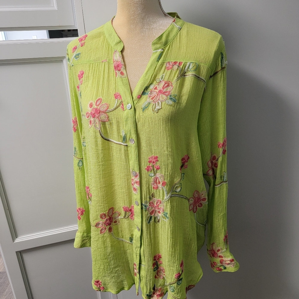 Figueroa & Flower Womens L Embroidered Floral Roll Tab Sleeve Tunic Bright Green